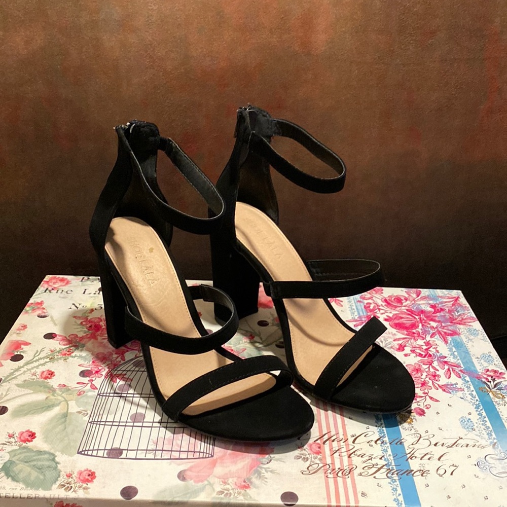 Black open toe heels!